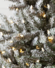 Árvore de Natal Pinheiro Azul Clássico Nevado