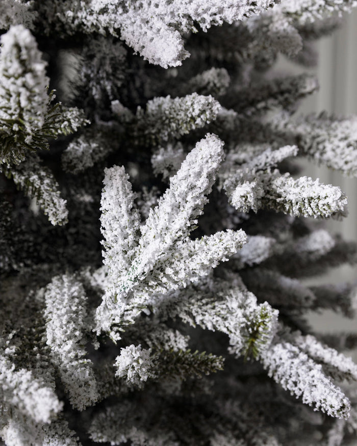 Árvore de Natal Pinheiro Silverado Slim Nevado